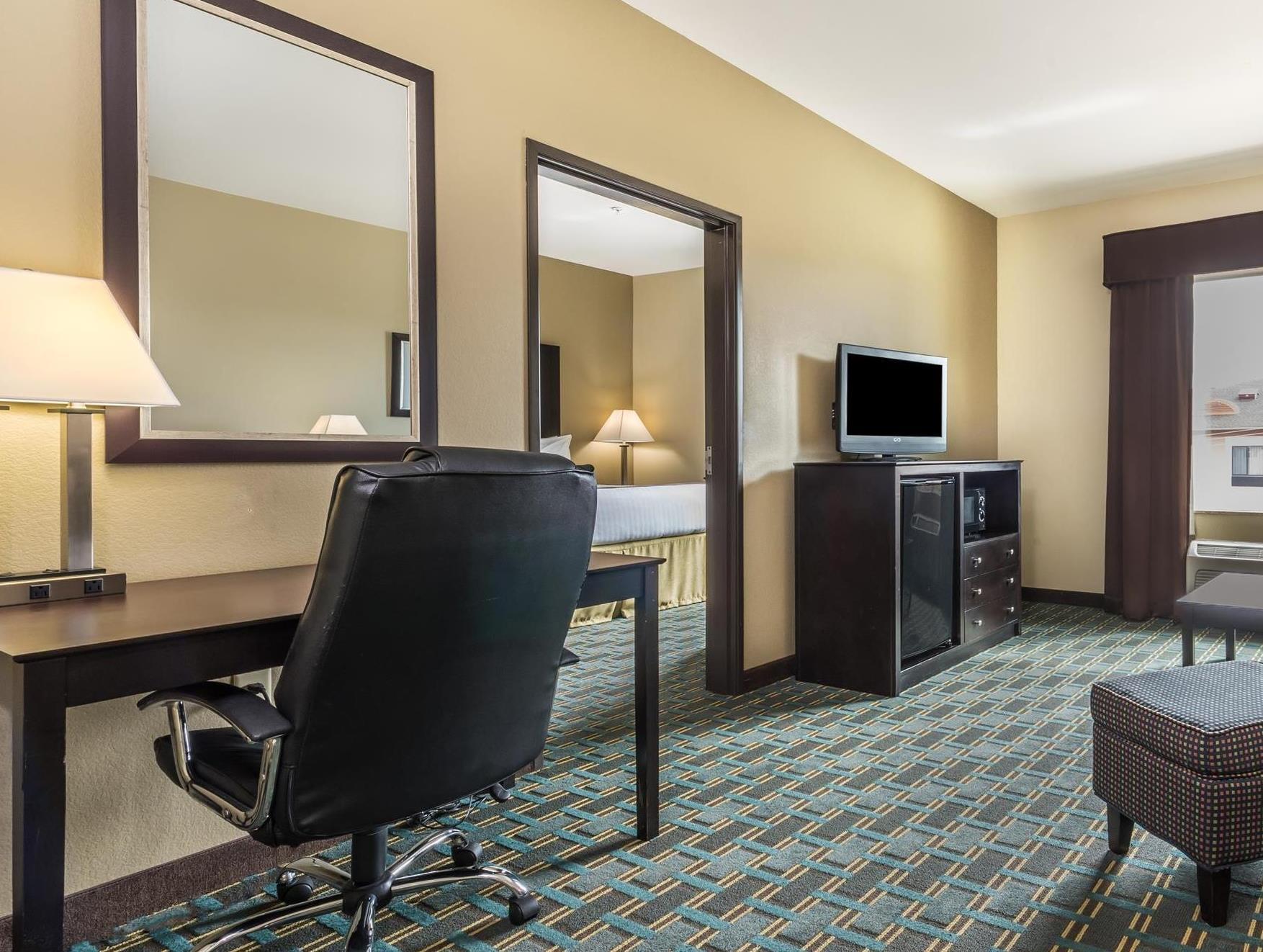 Days Inn & Suites By Wyndham Mineral Wells Dış mekan fotoğraf