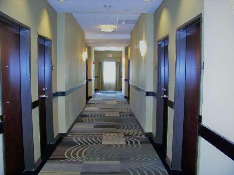 Days Inn & Suites By Wyndham Mineral Wells Dış mekan fotoğraf